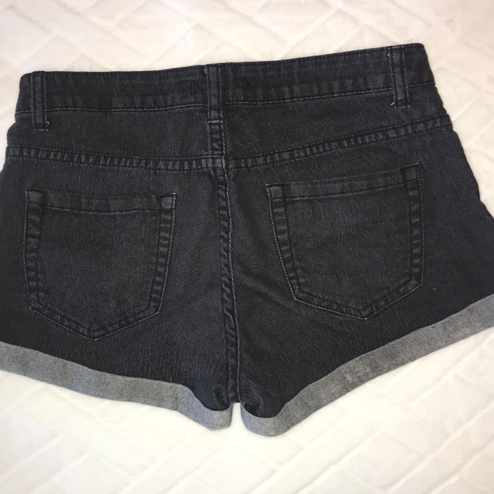 Women’s forever 21 size US 28 shorts - Picture 5 of 7
